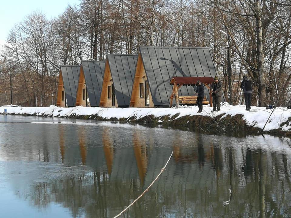 Pastravaria Zavoi Valea Danului Exterior photo